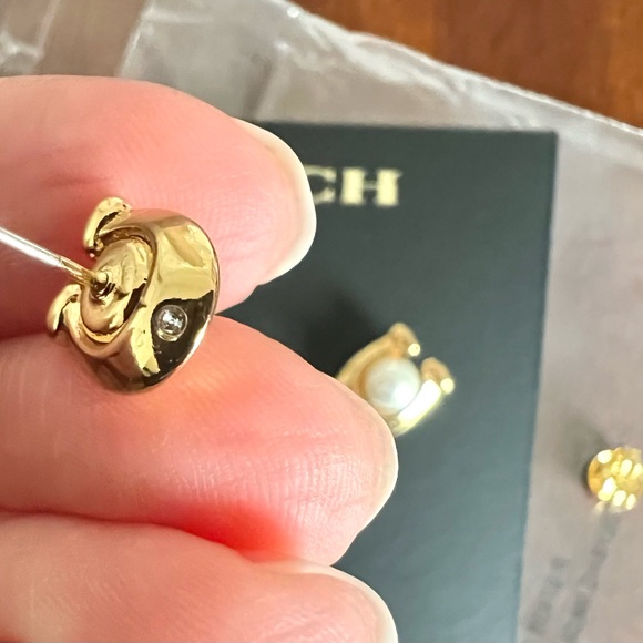 NWT Coach Pearl C Logo Detailed Embellished Earrings - Picture 6 of 6